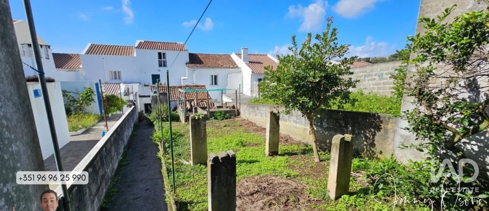 Casa / moradia T2 em Água de Pau de 137 m²