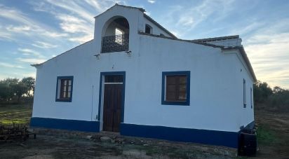 Domaine T2 à Selmes de 150 m²