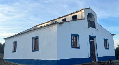 Domaine T2 à Selmes de 150 m²