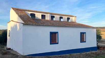 Domaine T2 à Selmes de 150 m²