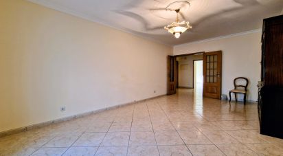 Apartment T3 in Quelfes of 145 m²