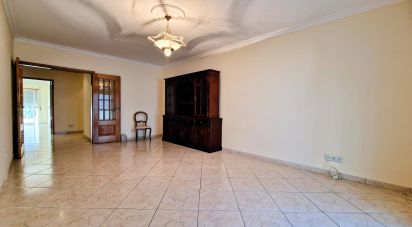 Apartment T3 in Quelfes of 145 m²