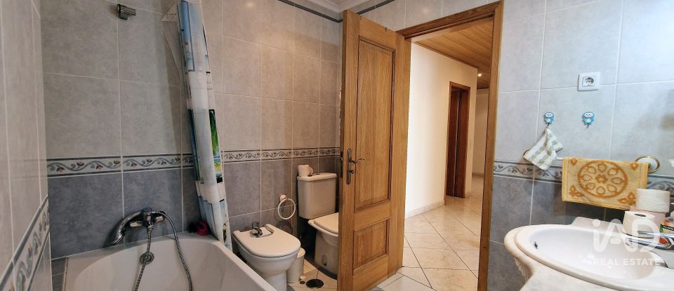 Apartamento T3 em Quelfes de 145 m²