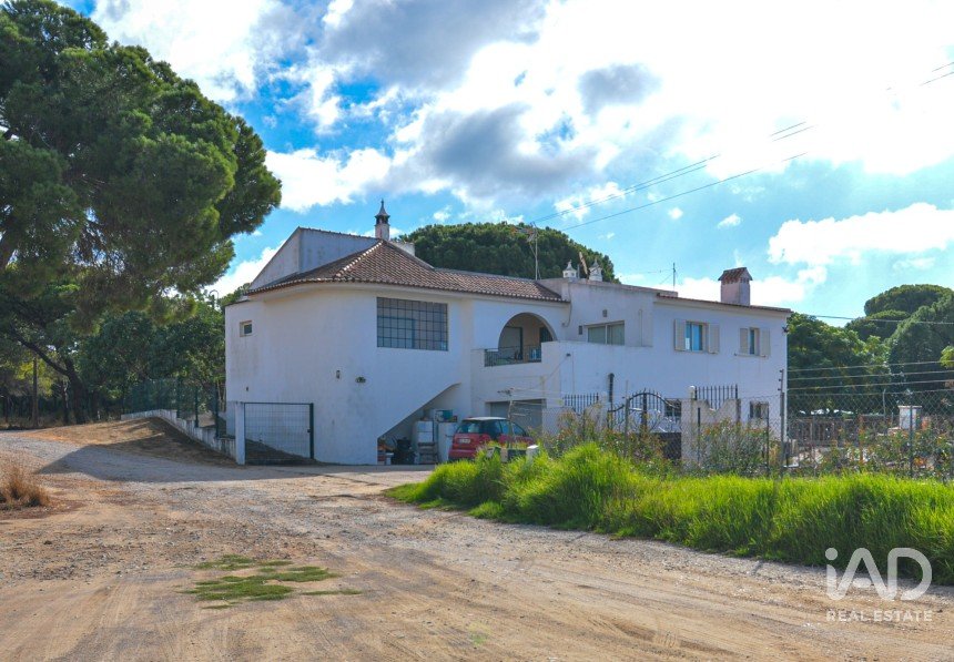 Moradia T3 em Almancil de 356 m²