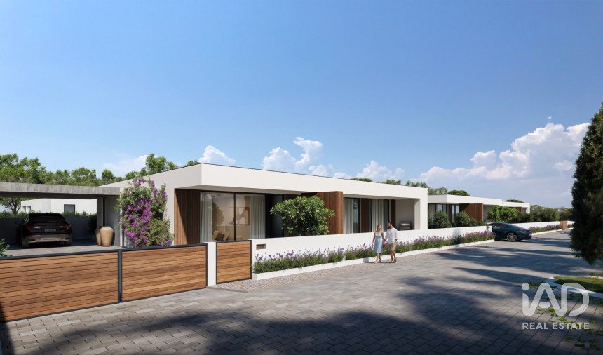 Moradia T3 em Tornada e Salir do Porto de 225 m²