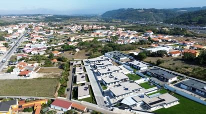 House T3 in Tornada e Salir do Porto of 225 m²