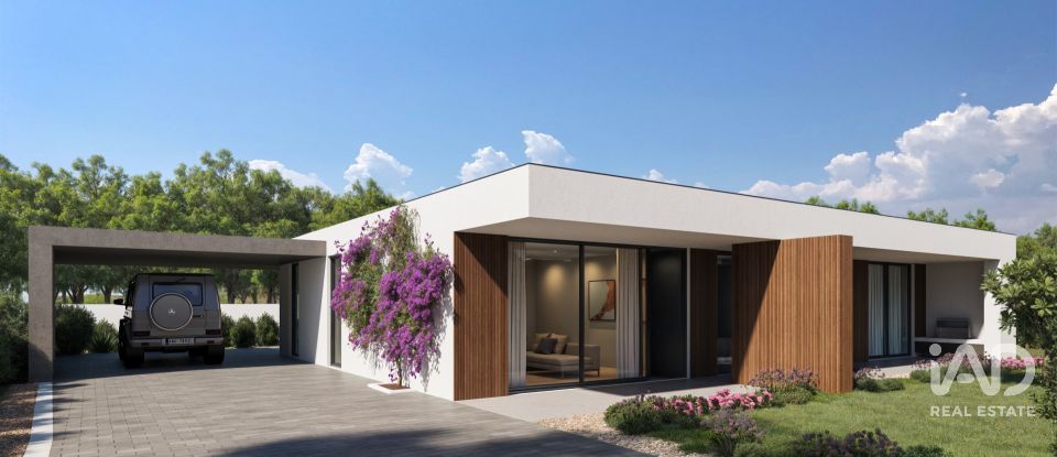 Moradia T3 em Tornada e Salir do Porto de 230 m²