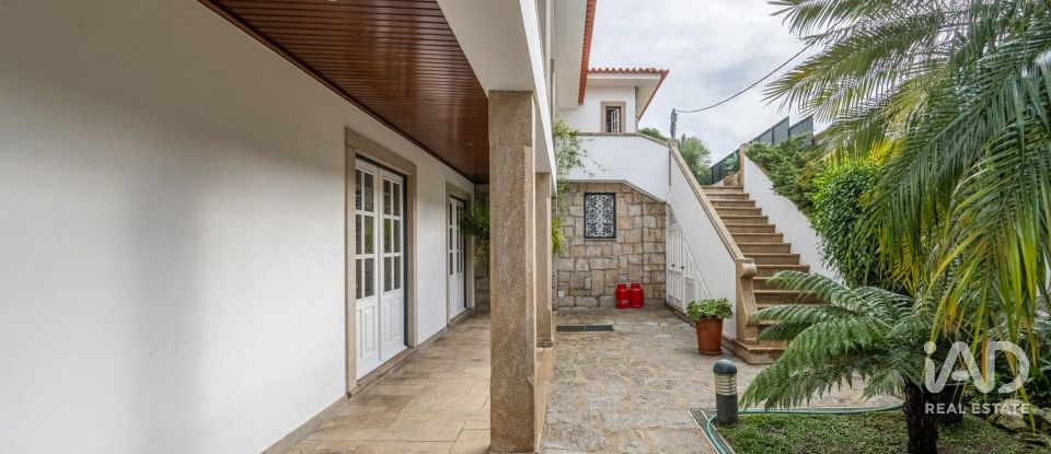 Moradia T3 em Rio Meão de 420 m²