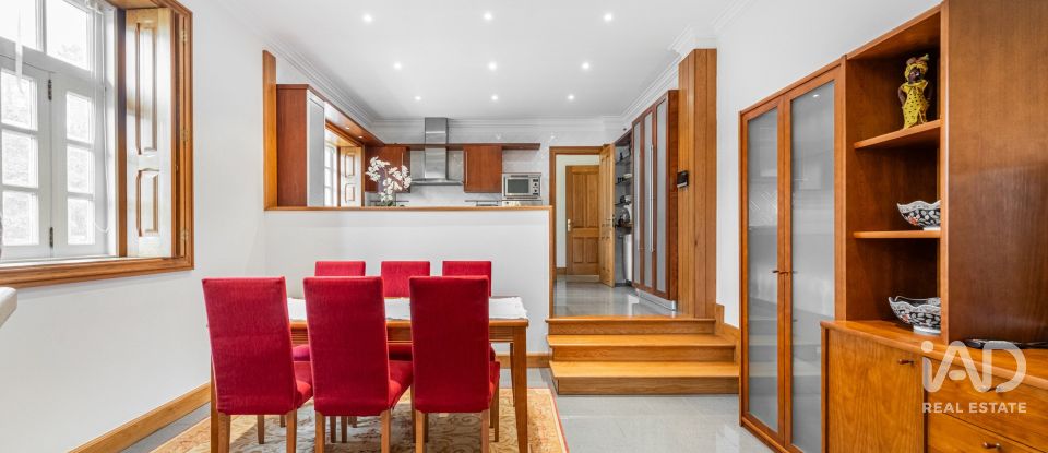 Moradia T3 em Rio Meão de 420 m²