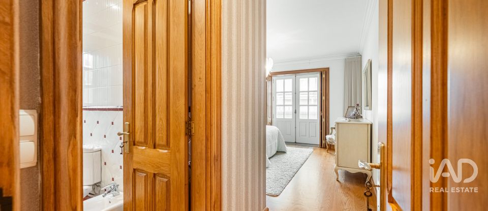 Moradia T3 em Rio Meão de 420 m²