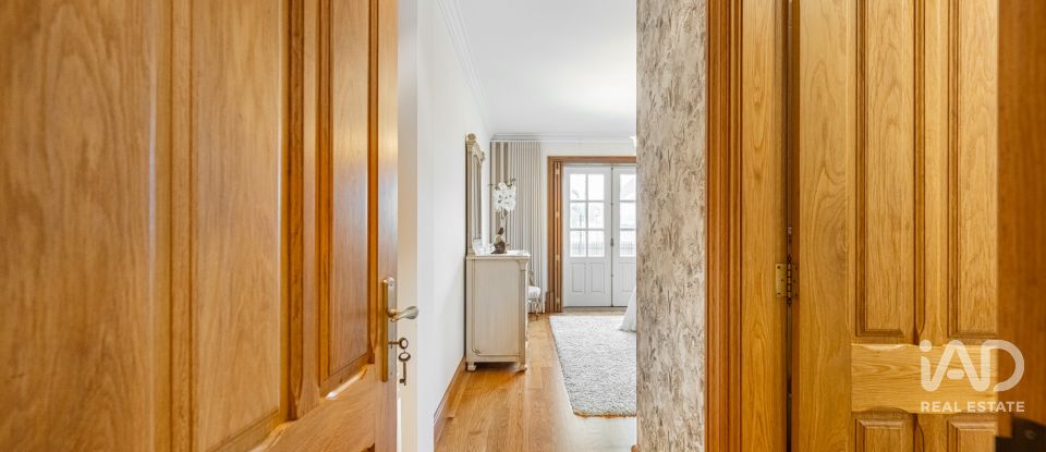 Moradia T3 em Rio Meão de 420 m²