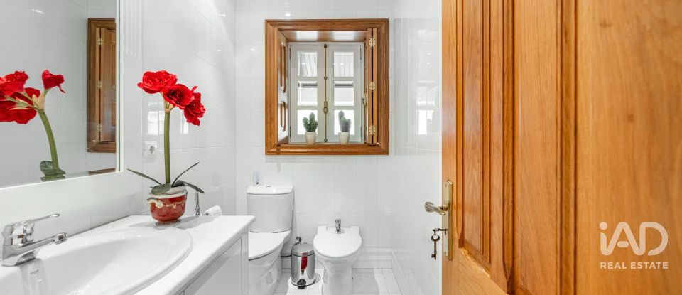 Moradia T3 em Rio Meão de 420 m²