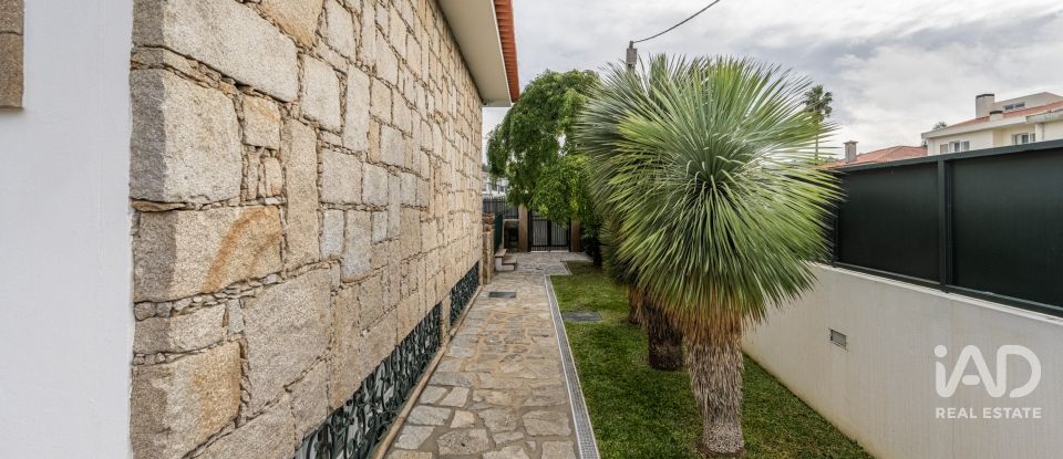 Moradia T3 em Rio Meão de 420 m²