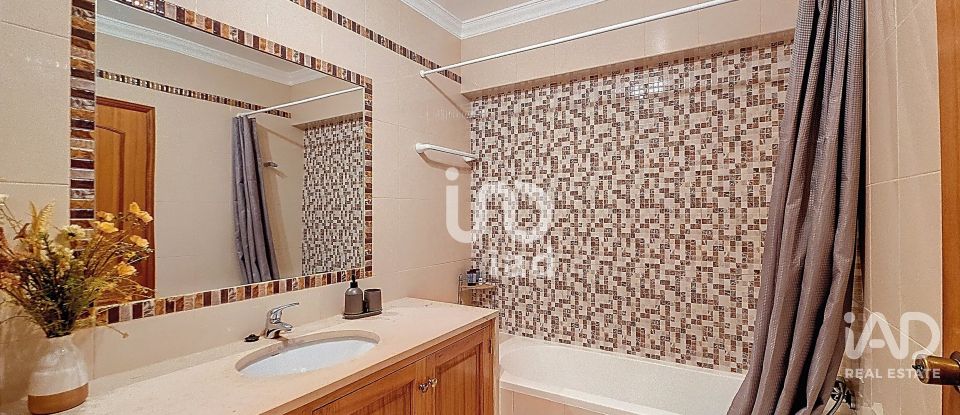 Apartamento T1 em Guia de 84 m²