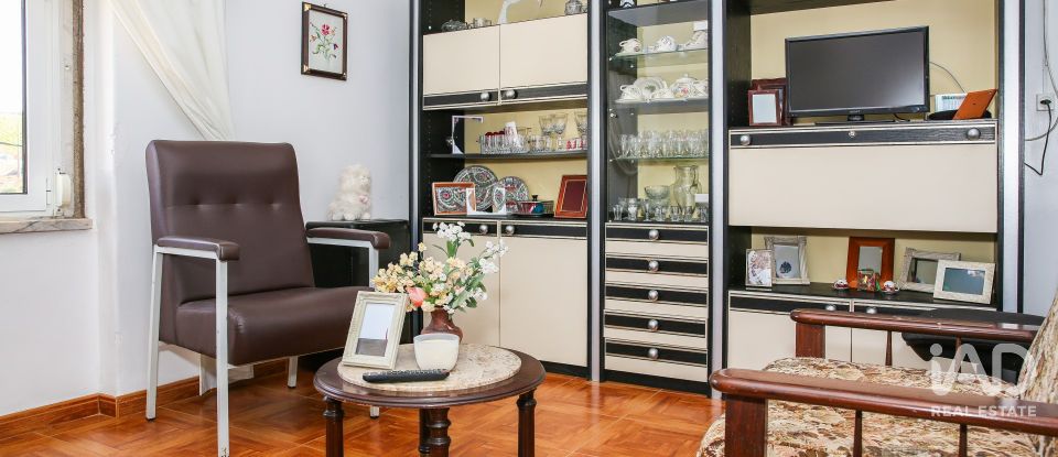 Moradia T2 em Aldeia Galega da Merceana e Aldeia Gavinha de 85 m²