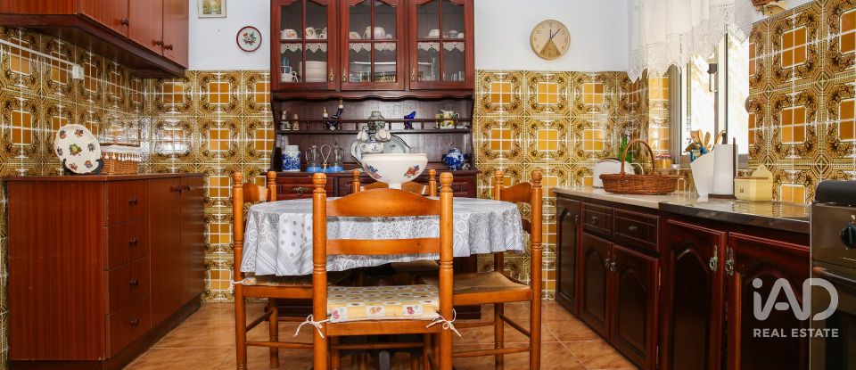 Moradia T2 em Aldeia Galega da Merceana e Aldeia Gavinha de 85 m²