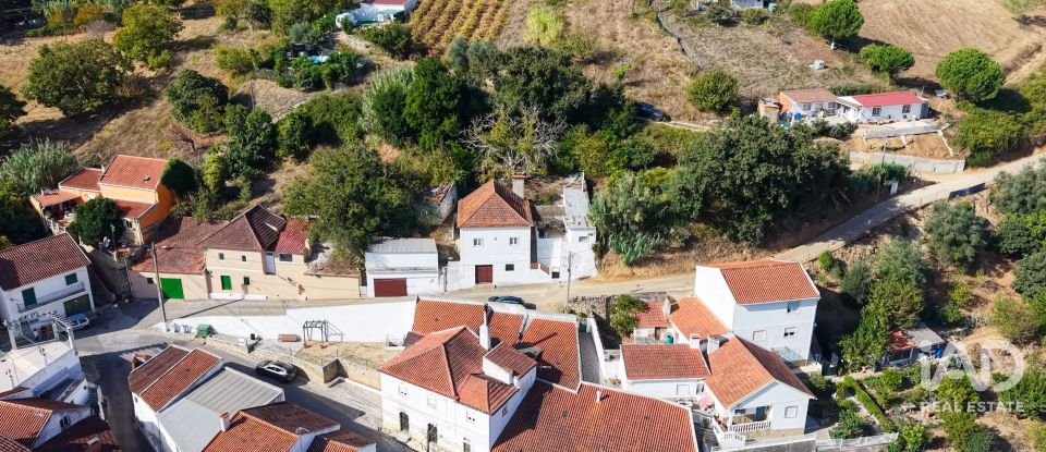 Moradia T2 em Aldeia Galega da Merceana e Aldeia Gavinha de 85 m²