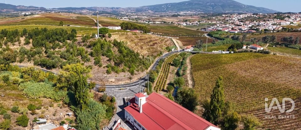 Moradia T2 em Aldeia Galega da Merceana e Aldeia Gavinha de 85 m²