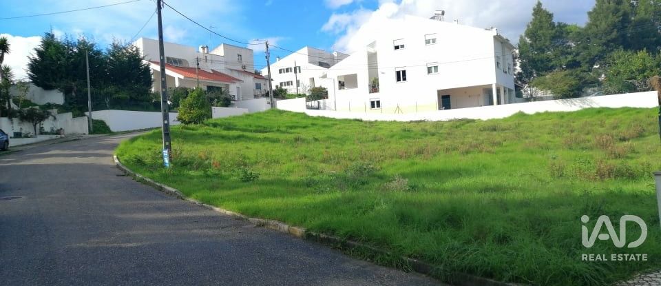 Terreno em Leiria, Pousos, Barreira e Cortes de 612 m²