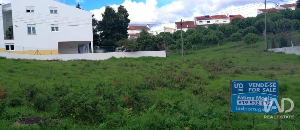 Terreno em Leiria, Pousos, Barreira e Cortes de 612 m²