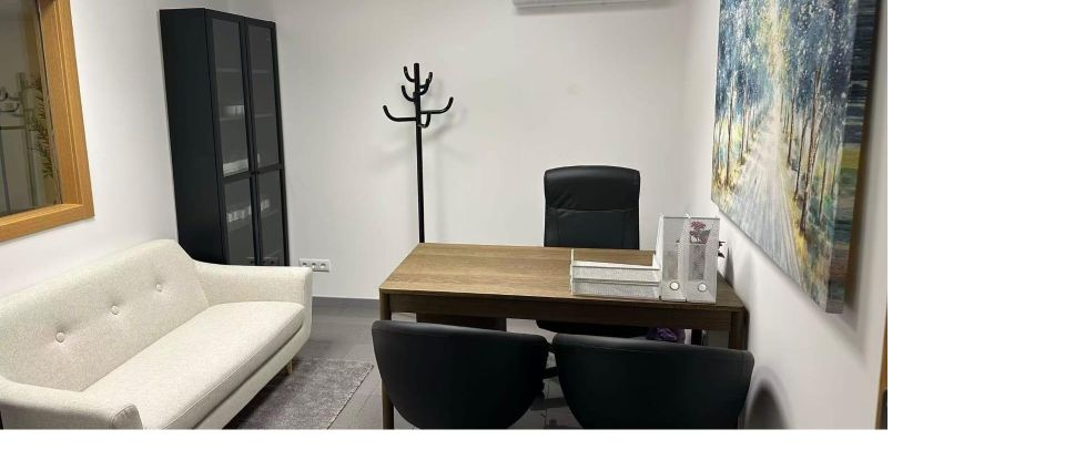 Loja / Estabelecimento Comercial em Faro (Sé e São Pedro) de 525 m²