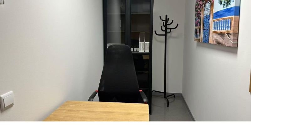 Boutique/Local commercial à Faro (Sé e São Pedro) de 525 m²