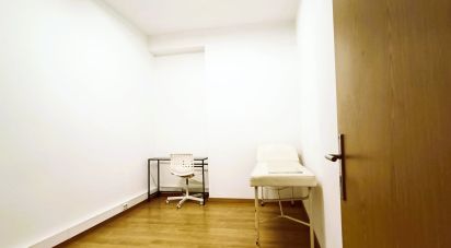 Boutique/Local commercial à Baguim do Monte (Rio Tinto) de 136 m²