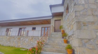 House T3 in Candemil e Gondar of 325 m²