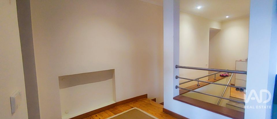 Moradia T3 em Candemil e Gondar de 325 m²