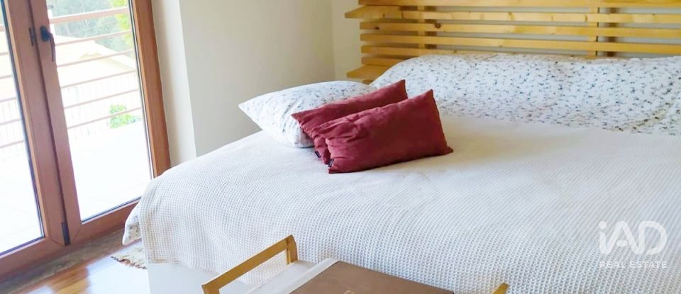 Moradia T3 em Candemil e Gondar de 325 m²