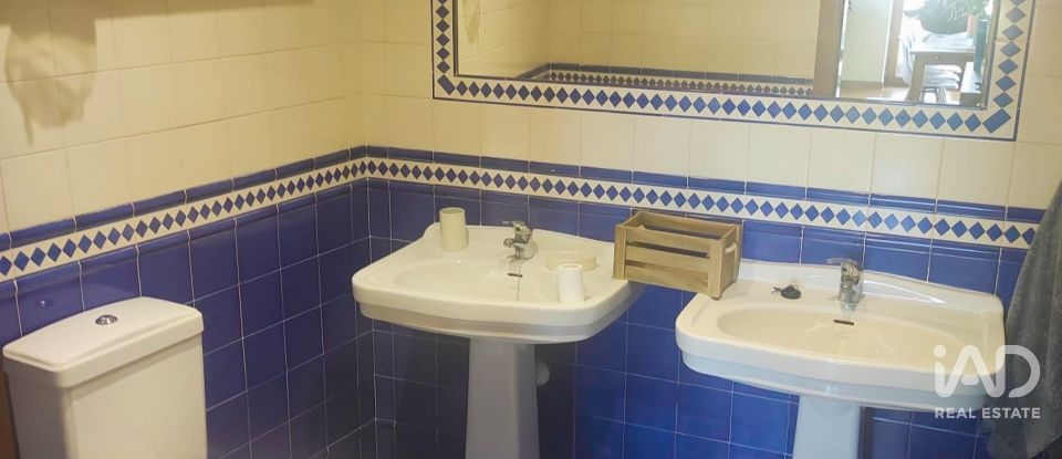 Moradia T3 em Candemil e Gondar de 325 m²