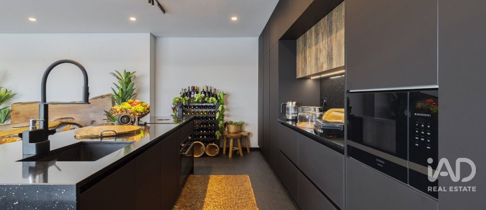 Moradia T3 em Fernão Ferro de 190 m²