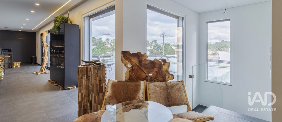 Moradia T3 em Fernão Ferro de 190 m²