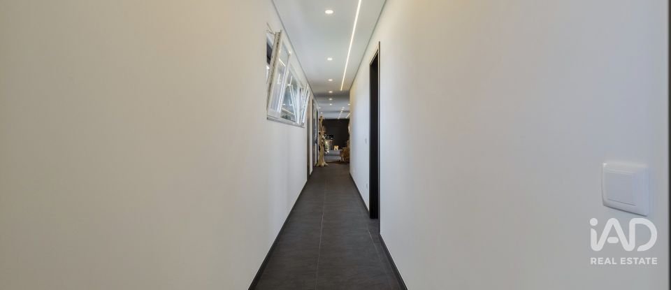 Moradia T3 em Fernão Ferro de 190 m²