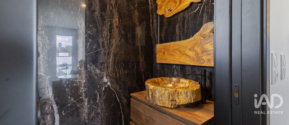 Moradia T3 em Fernão Ferro de 190 m²