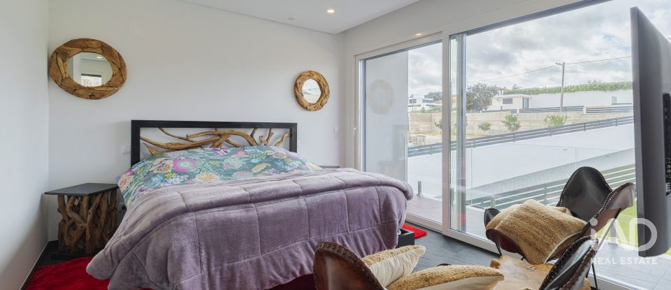 Moradia T3 em Fernão Ferro de 190 m²