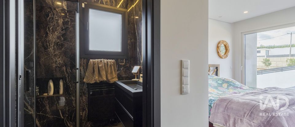 Moradia T3 em Fernão Ferro de 190 m²