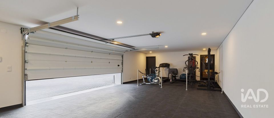 Moradia T3 em Fernão Ferro de 190 m²