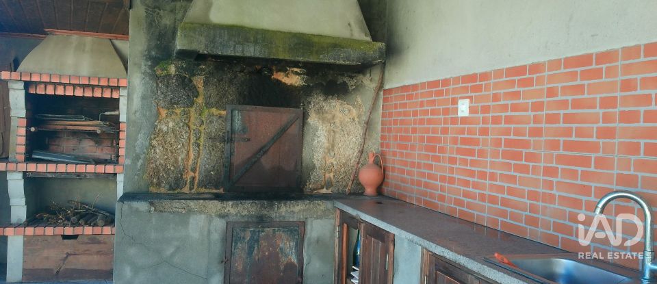 Maison T6 à Travanca de Lagos de 281 m²