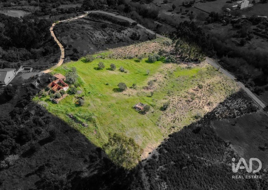 Immeuble à São Bartolomeu de Messines de 146 m²