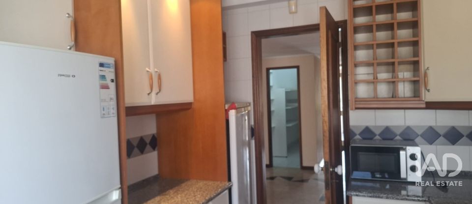 Appartement T3 à Carcavelos e Parede de 131 m²