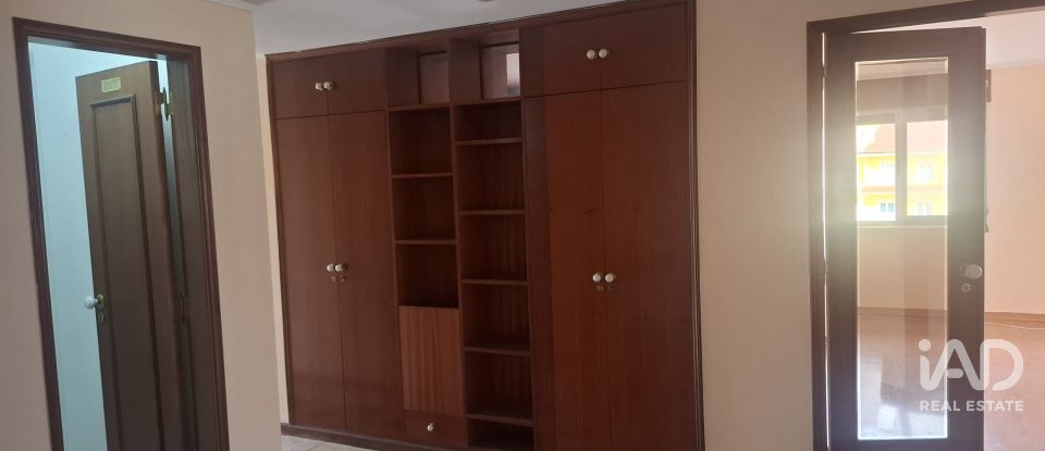 Appartement T3 à Carcavelos e Parede de 131 m²