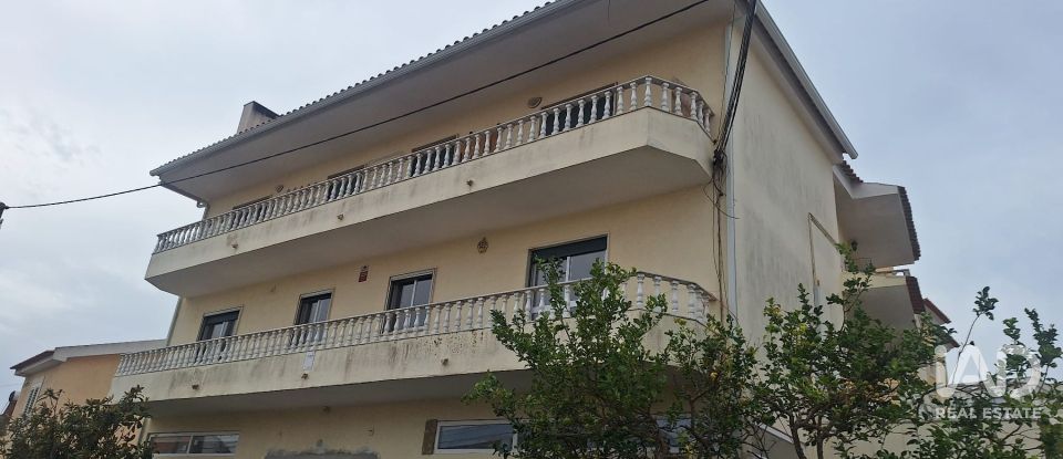 Appartement T3 à Carcavelos e Parede de 131 m²
