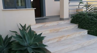 House T3 in Quarteira of 154 m²