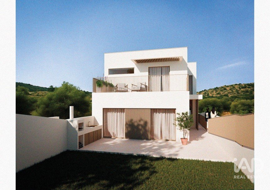 Terreno urbano em São Brás de Alportel de 1 170 m²