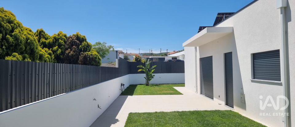 Moradia T3 em Sesimbra (Castelo) de 178 m²