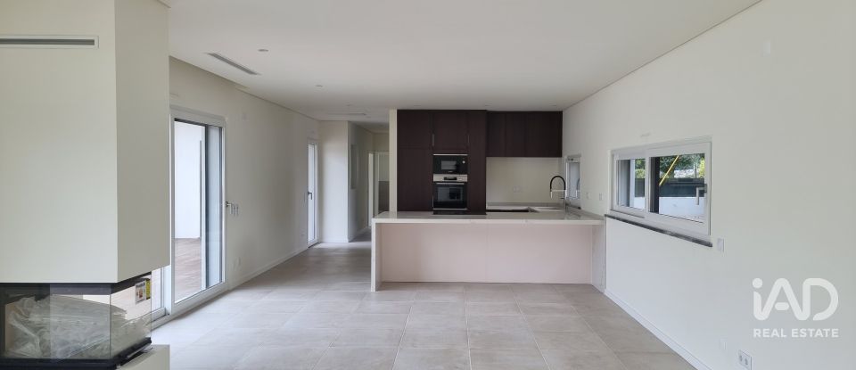 Moradia T3 em Sesimbra (Castelo) de 178 m²