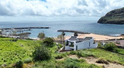 Terrain à Machico de 2 150 m²