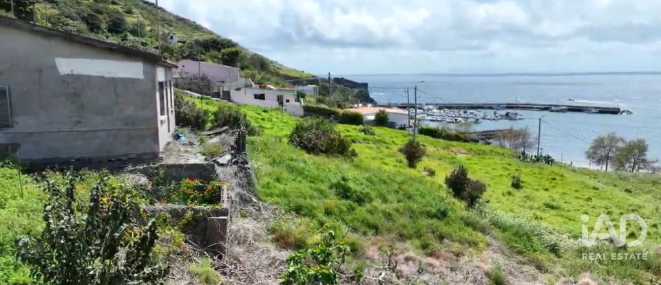 Terrain à Machico de 2 150 m²