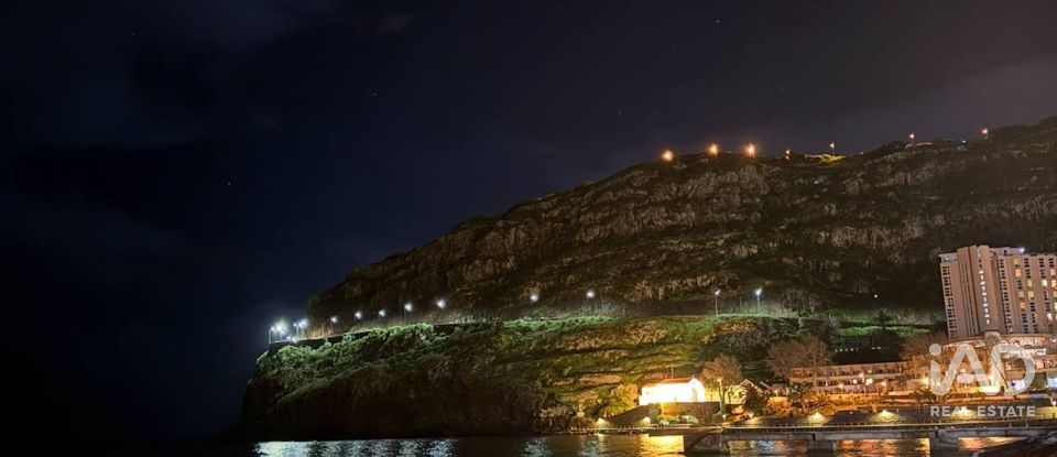 Terrain à Machico de 2 150 m²